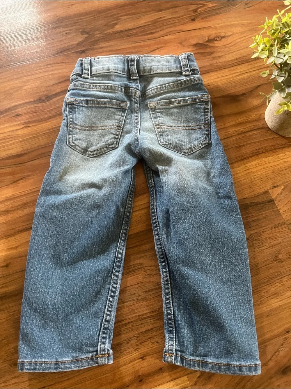 Oshkosh Boys 2T Jeans